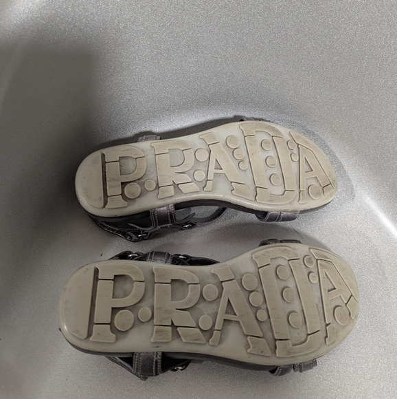 PRADA Leather Strap Sandals Womens Sz. 38 (7.5 ) - Picture 8 of 10